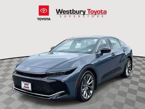Certified 2026 Toyota Crown w/ Advanced Technology Package AWD/4WD image 5