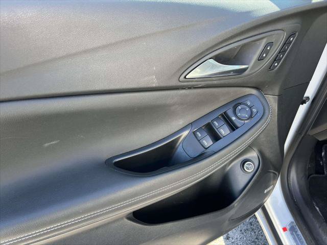 Used 2025 Buick Encore GX Avenir w/ Avenir Convenience Package AWD/4WD image 15
