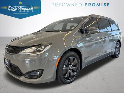Used 2020 Chrysler Pacifica Limited w/ Quick Oder Package 2EV RED-S