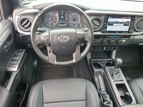 Used 2023 Toyota Tacoma TRD Off-Road w/ TRD Premium Off Road Package AWD/4WD image 12
