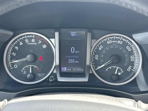 Used 2020 Toyota Tacoma SR5 w/ Technology Package AWD/4WD image 29
