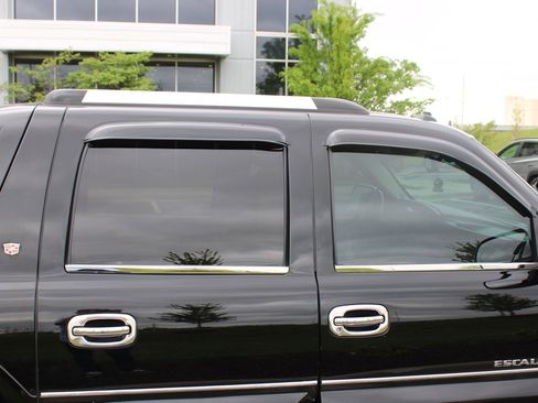 Used 2003 Cadillac Escalade EXT AWD/4WD image 24