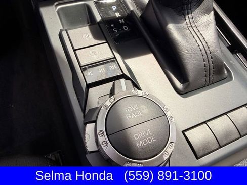 Used 2025 Toyota Tacoma TRD Sport image 21