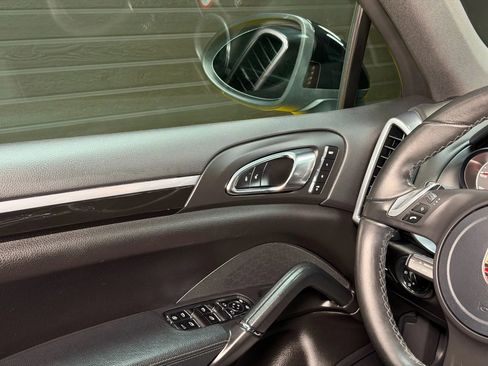 Used 2013 Porsche Cayenne Diesel image 30