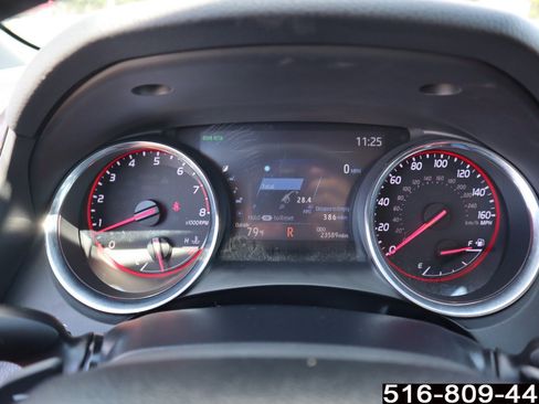 Used 2019 Toyota Camry XSE image 23