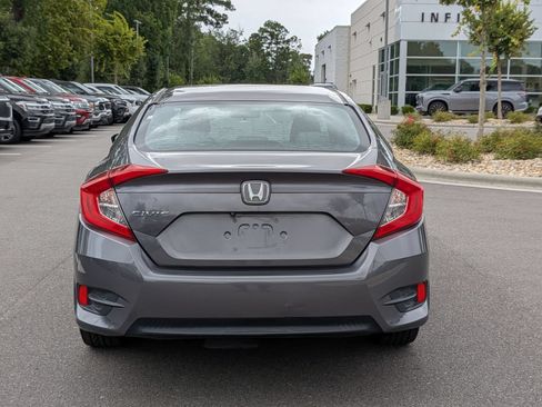 Used 2018 Honda Civic LX image 4