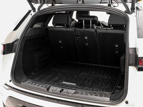 Used 2023 Land Rover Range Rover Evoque R-Dynamic SE image 47