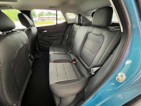 New 2025 Chevrolet Trax LT w/ Sunroof Package image 25