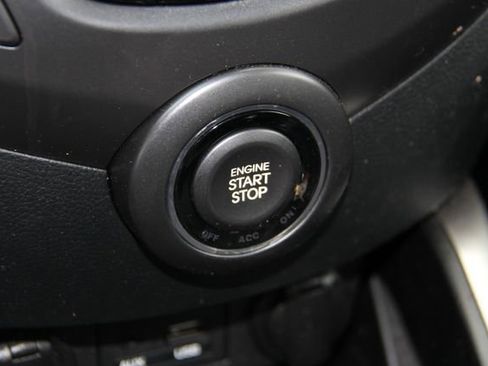 Used 2017 Hyundai Veloster Turbo image 22