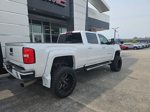 Used 2018 GMC Sierra 3500 Denali AWD/4WD image 7