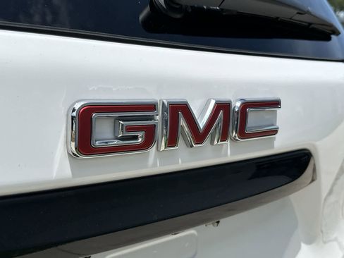 Used 2023 GMC Terrain SLE w/ Elevation Edition FWD image 16