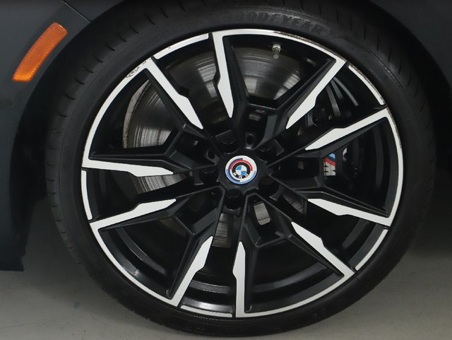 Used 2023 BMW M850i xDrive Convertible AWD/4WD image 39