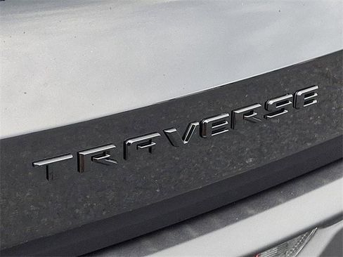 New 2025 Chevrolet Traverse LT w/ Enhanced Driving Package image 18