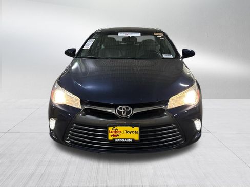 Used 2017 Toyota Camry XLE w/ Moonroof Package FWD image 2
