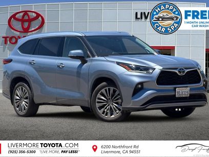 Used 2022 Toyota Highlander Platinum