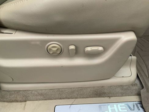 Used 2013 Chevrolet Avalanche LTZ image 55