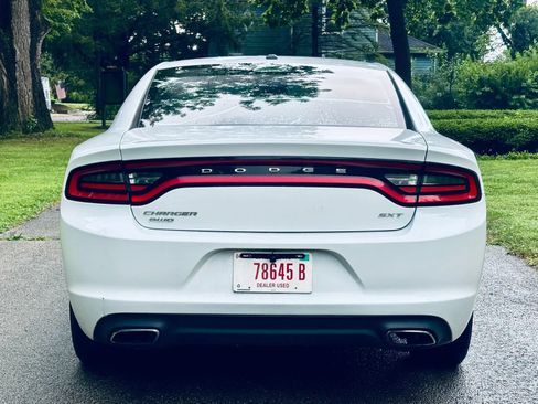 Used 2016 Dodge Charger SXT AWD/4WD image 9