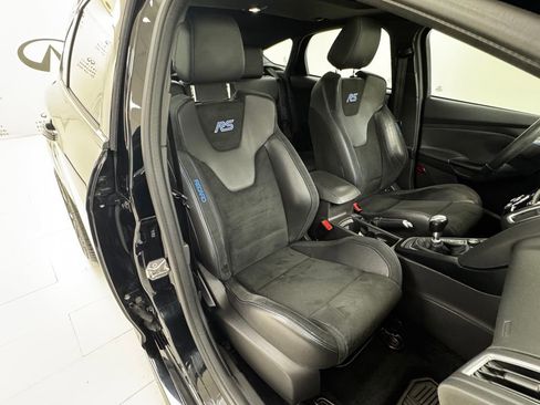 Used 2017 Ford Focus RS image 19