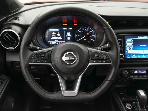 Used 2023 Nissan Kicks SR w/ SR Premium Package FWD image 14