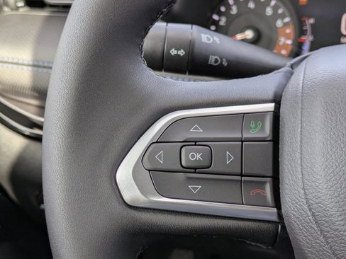 New 2026 Jeep Compass Latitude w/ Sun and Sound Group AWD/4WD image 29