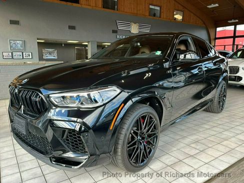 Used 2022 BMW X6 M image 1