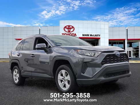 Used 2021 Toyota RAV4 LE AWD/4WD image 7