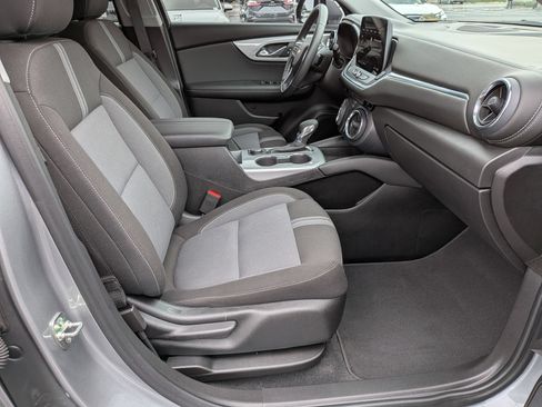 Used 2025 Chevrolet Blazer LT FWD image 35