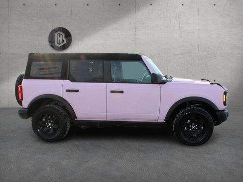 Used 2023 Ford Bronco Black Diamond image 5