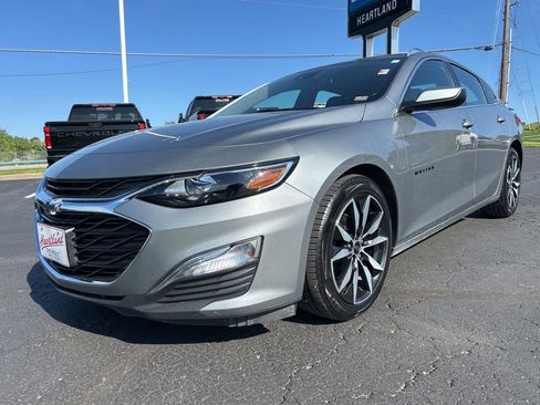 Used 2024 Chevrolet Malibu RS FWD image 1
