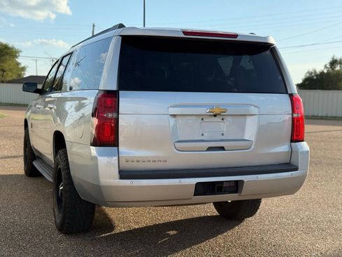 Used 2019 Chevrolet Suburban LT AWD/4WD image 8