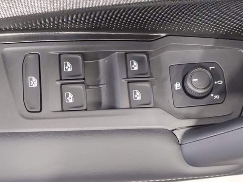 New 2026 Volkswagen Tiguan S AWD/4WD image 17