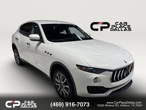 Used 2017 Maserati Levante AWD/4WD image 10