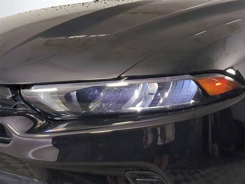 Used 2025 Dodge Hornet R/T w/ R/T Plus Package AWD/4WD image 10