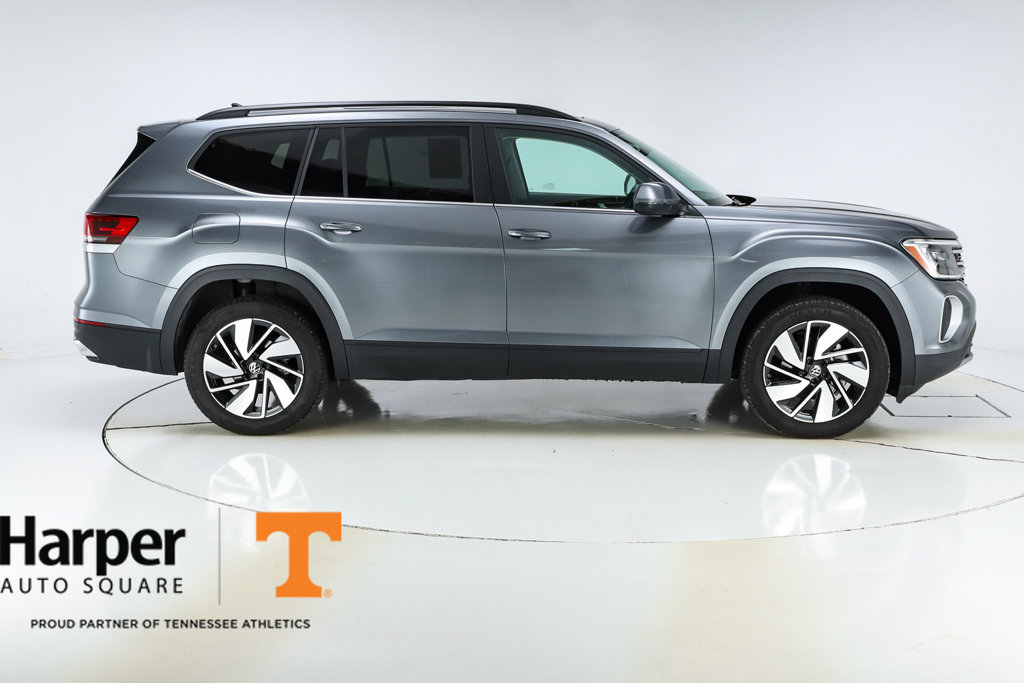 New 2025 Volkswagen Atlas SE w/ Panoramic Sunroof Package FWD image 10