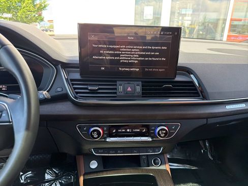 Used 2023 Audi Q5 2.0T Premium Plus w/ Premium Plus Package AWD/4WD image 21