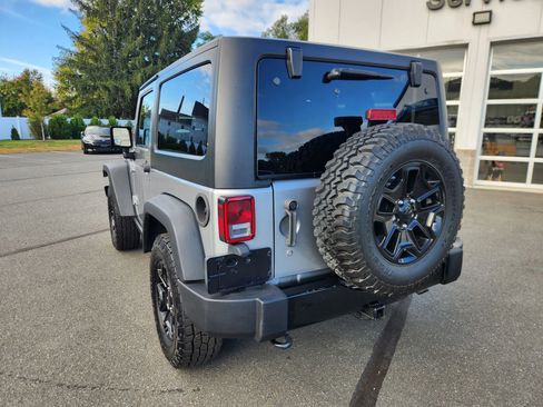 Used 2016 Jeep Wrangler Sport image 11