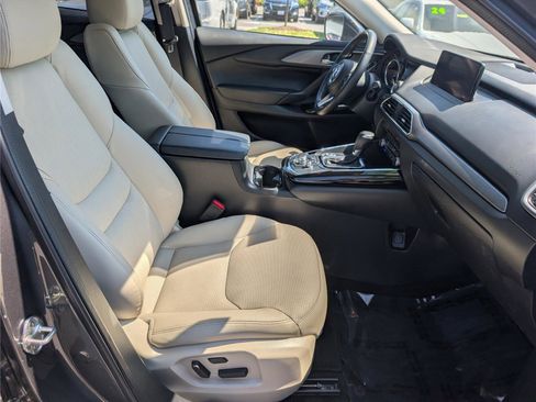 Used 2023 MAZDA CX-9 Touring Plus AWD/4WD image 10