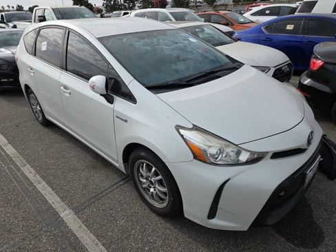 Used 2017 Toyota Prius V Two w/ Carpet Mat Package FWD image 2
