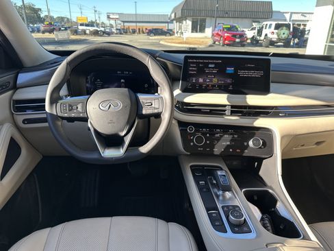 Used 2024 INFINITI QX60 Luxe image 15