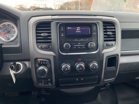 Used 2016 RAM 1500 ST w/ SXT Appearance Group image 8