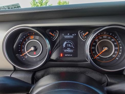 Used 2021 Jeep Wrangler Sport AWD/4WD image 17