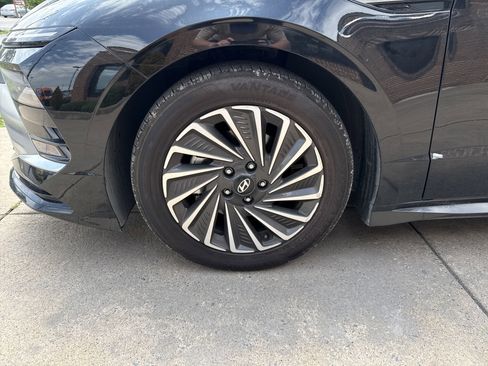Certified 2025 Hyundai Sonata SEL FWD image 10