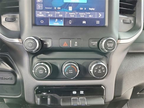 Used 2022 RAM 2500 Big Horn image 27