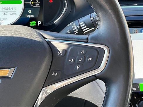Used 2020 Chevrolet Bolt LT FWD image 17