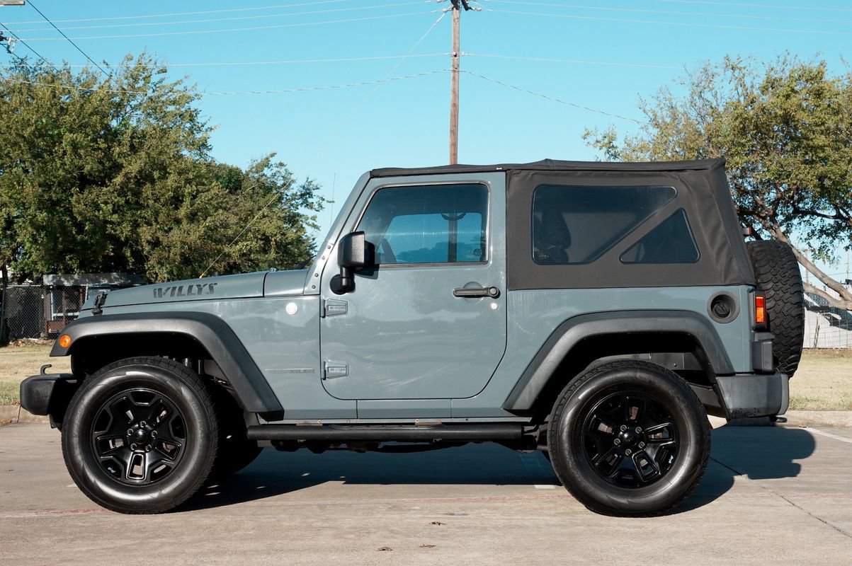 Used 2015 Jeep Wrangler Sport AWD/4WD image 13