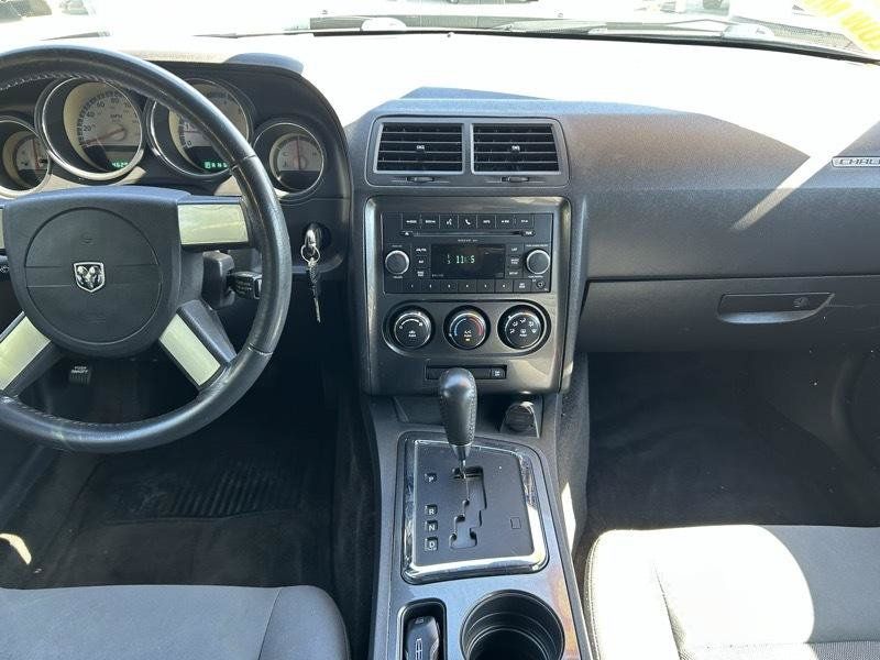 Used 2010 Dodge Challenger R/T RWD image 11