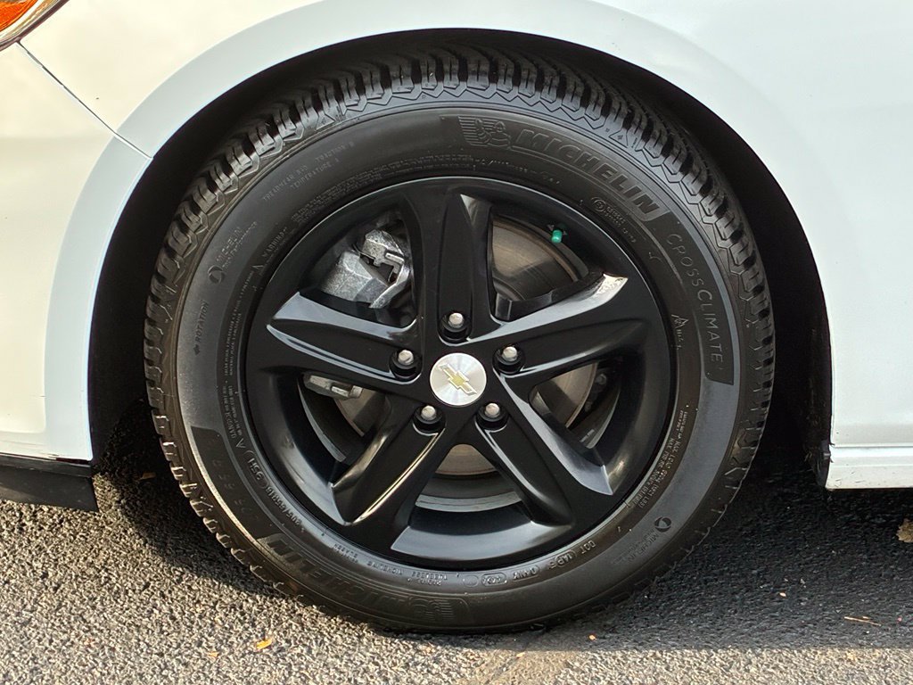 Used 2020 Chevrolet Malibu LS FWD image 14
