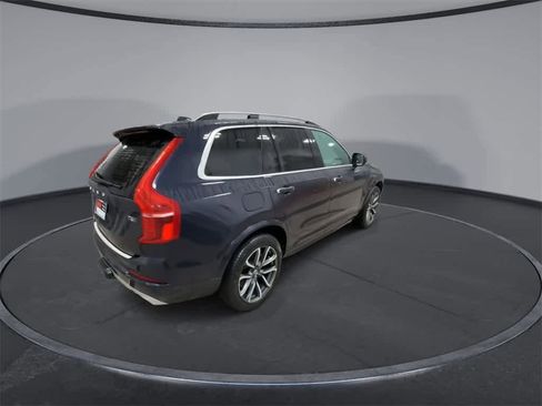 Used 2016 Volvo XC90 T6 Momentum w/ Momentum Plus Package image 8