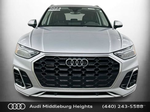 Certified 2023 Audi Q5 2.0T Premium w/ Convenience Package AWD/4WD image 2