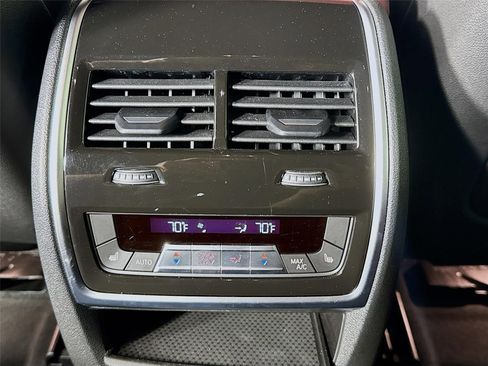 Used 2025 BMW X6 xDrive40i w/ Climate Comfort Package AWD/4WD image 28